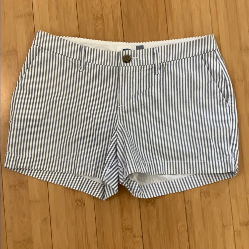 Never worn old navy shorts